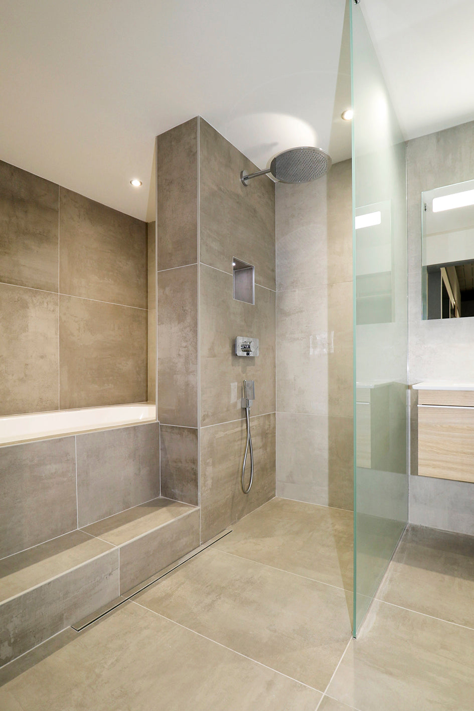 ProWarm Infinity Single Fall Shower Tray