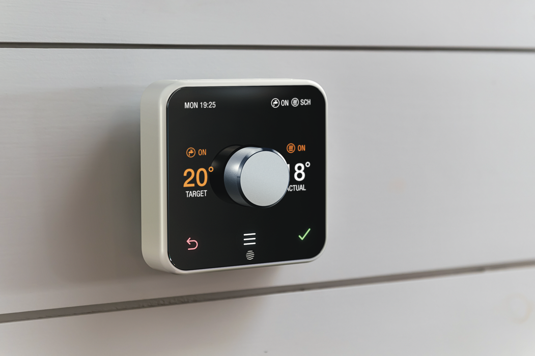 Hive Active Heating & Hot Water Thermostat V4 & Hub (852112)
