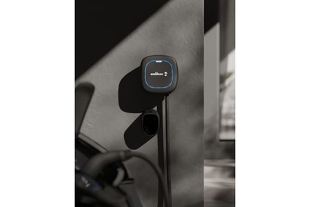 Wallbox Pulsar Max EV Charger 7.4kW Single Phase, Tethered 5m Cable